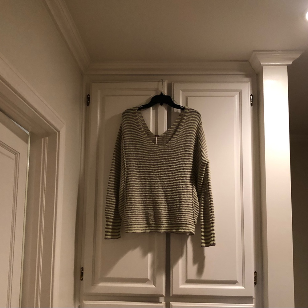 Women’s sweater